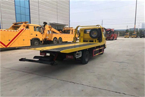 谢通门非事故拖车