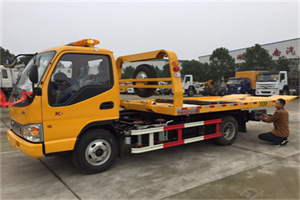 谢通门哪里有拖车服务